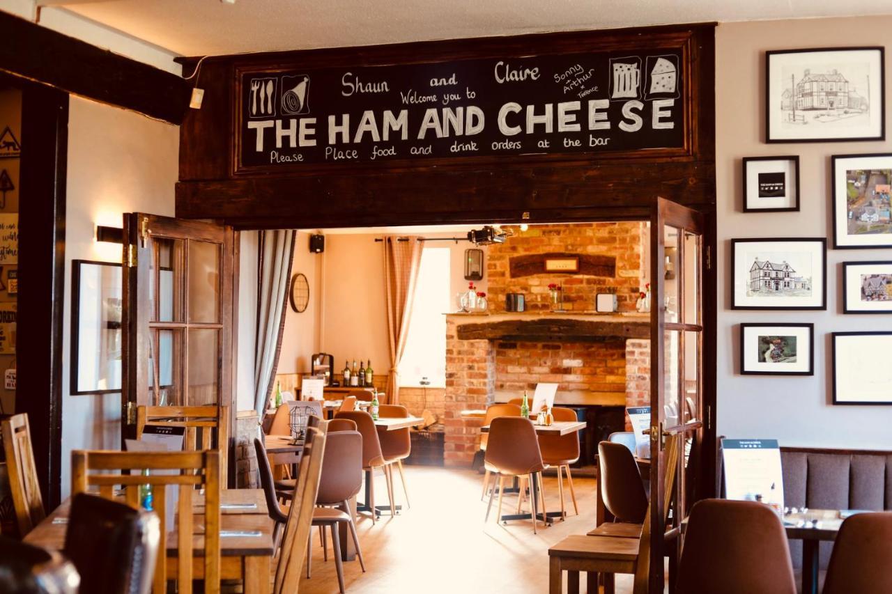 The Ham And Cheese Hotel Scagglethorpe Buitenkant foto